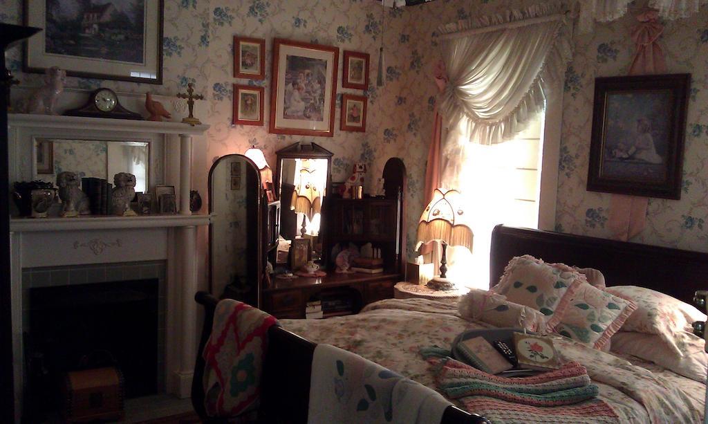 2439 Fairfield "A Bed And Breakfast" Shreveport Bilik gambar